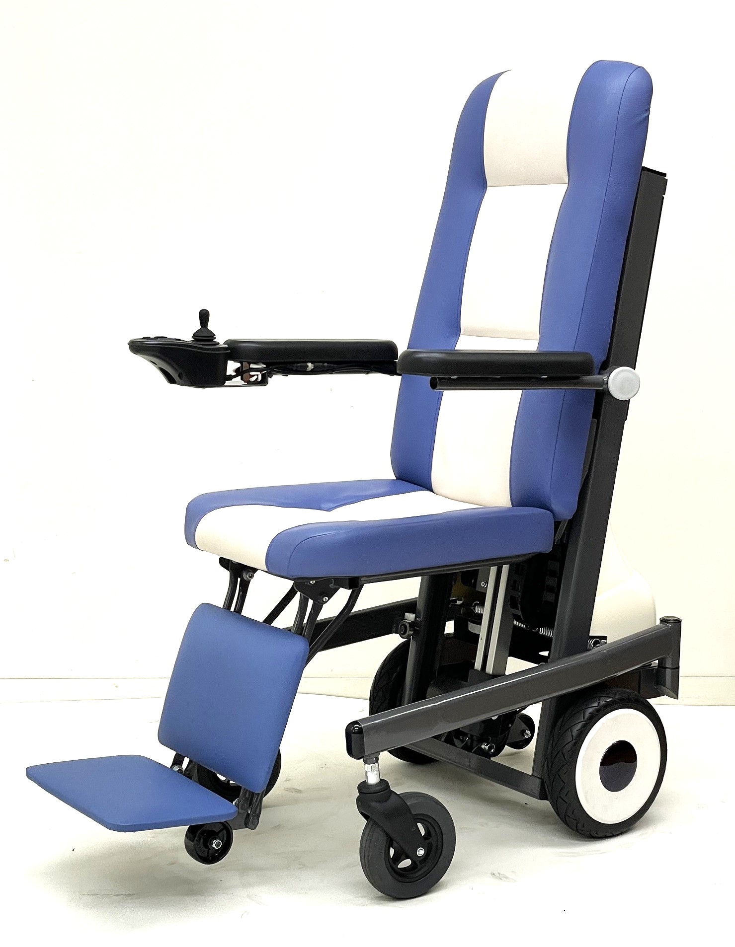 介護 | リハビリ用歩行器、床まで下がる電動車椅子ならキシ 